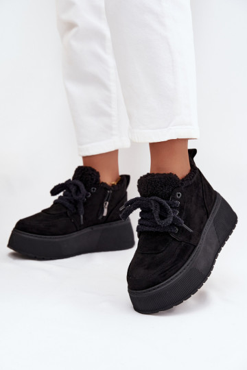 Women's snow boots on platform with fur in black color Luma 2