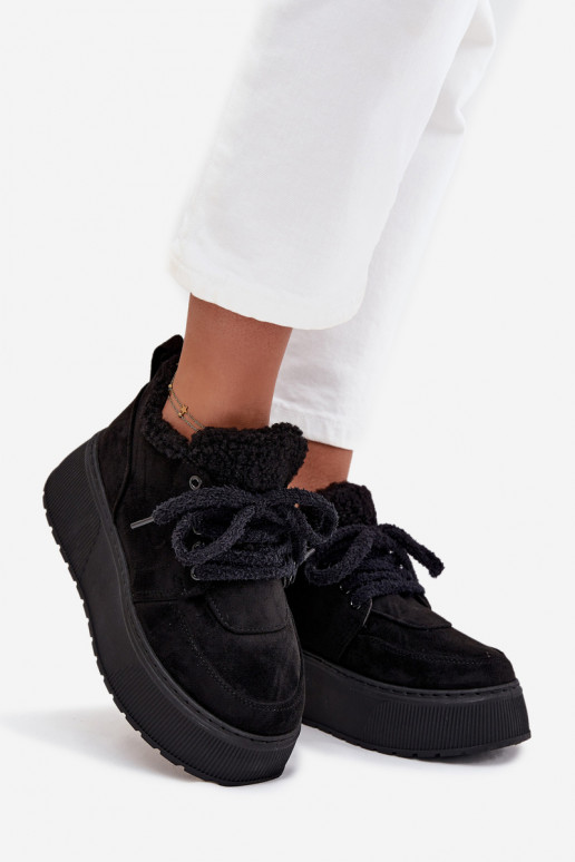 Women's snow boots on platform with fur in black color Luma
