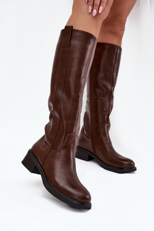 Women's knee-high boots with low heel in brown color Averna