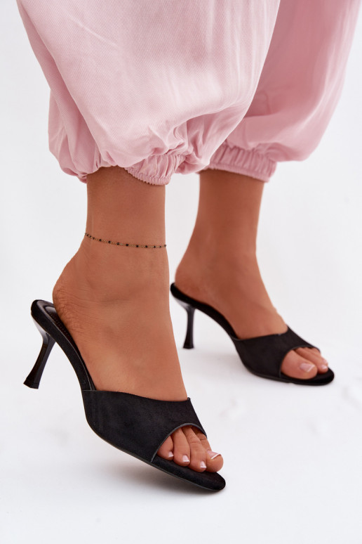 Slippers with faux suede and thin heels in black color Melissea