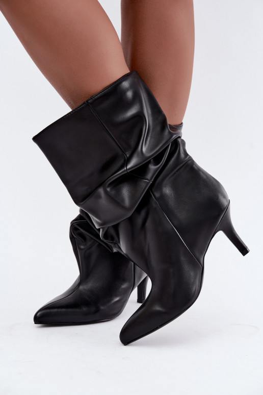 Slouchy ankle boots with heels in black Gelra