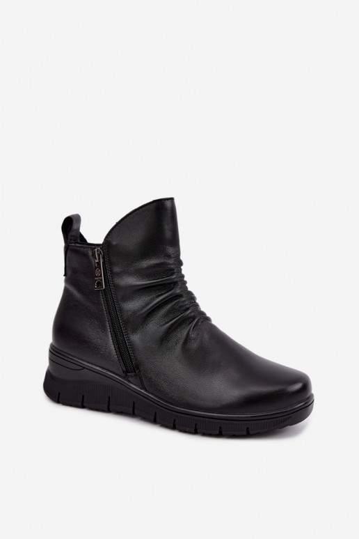Warm ankle boots with platform and ruffles Vinceza 133117 black