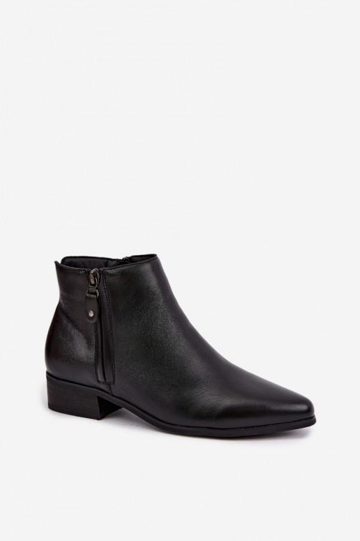 Leather ankle boots with low heel Vinceza 133136 in black color