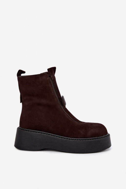Ankle boots made of faux suede with platform insulated D&A CR62-3448 in chocolate color