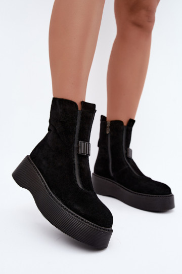 Ankle boots made of faux suede with platform insulated D&A CR62-3448 in black color 2