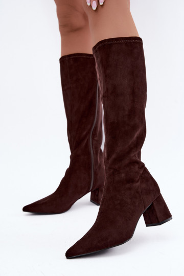 knee-high boots with heels and pointed toes in chocolate Amora 2