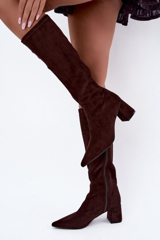 knee-high boots with heels and pointed toes in chocolate Amora
