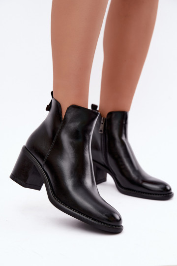 Insulated ankle boots with heels in black Vinceza 58650 2