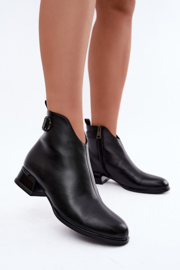 Insulated ankle boots with decorative straps in black Vinceza 58692 2