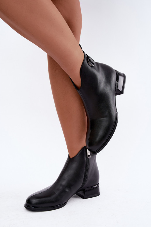 Insulated ankle boots with decorative straps in black Vinceza 58692