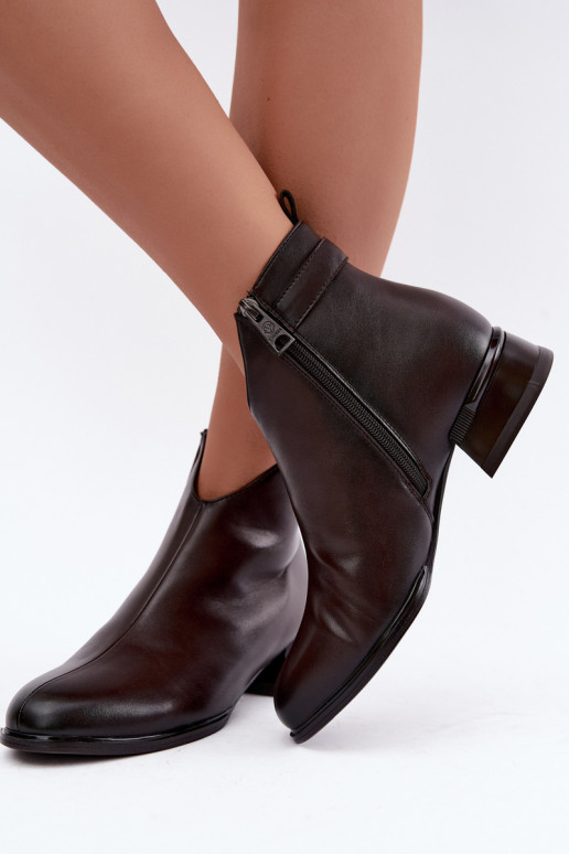 Insulated ankle boots with decorative straps in chocolate Vinceza 58692