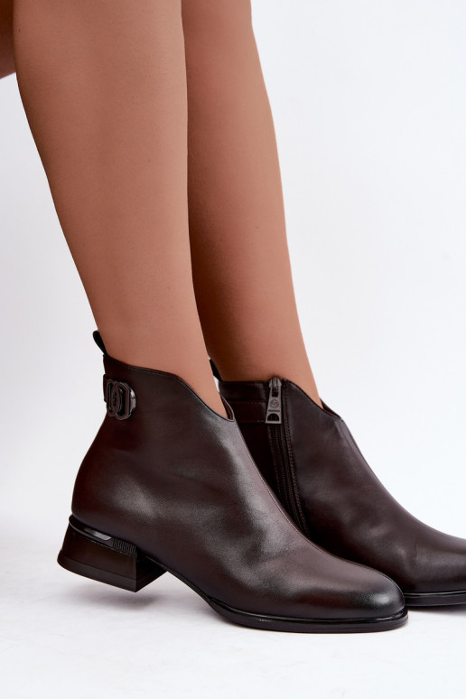 Insulated ankle boots with decorative straps in chocolate Vinceza 58692