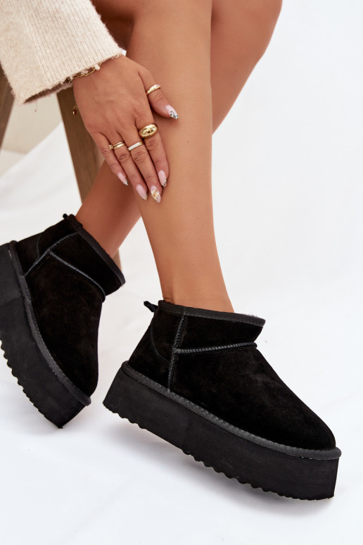 Women's snow boots in faux suede black