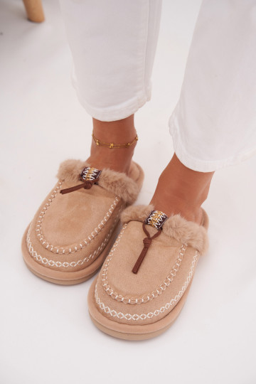 women's slippers with fur and embroidered rings in sand color Perivelle