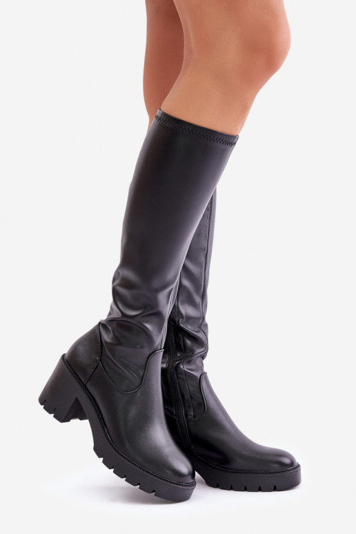 Black knee-high boots made of faux leather with heels Vinceza 58332