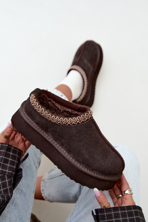 Faux suede snow boots with decorative stripe Vinceza 97972 chocolate