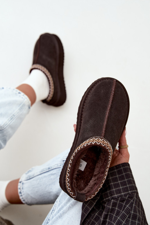 Faux suede snow boots with decorative stripe Vinceza 97972 chocolate
