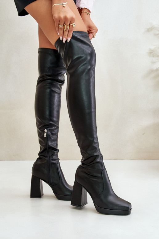 Over-the-knee boots with heels in black Liatheia