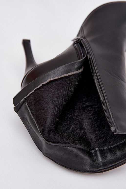 Insulated women's ankle boots with thin heels, faux leather, in black Nolisse