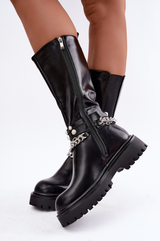 Warm knee-high boots with platform and chains in black Doremi