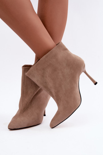 Slip-on ankle boots with thin heels in sand color Kamea 2
