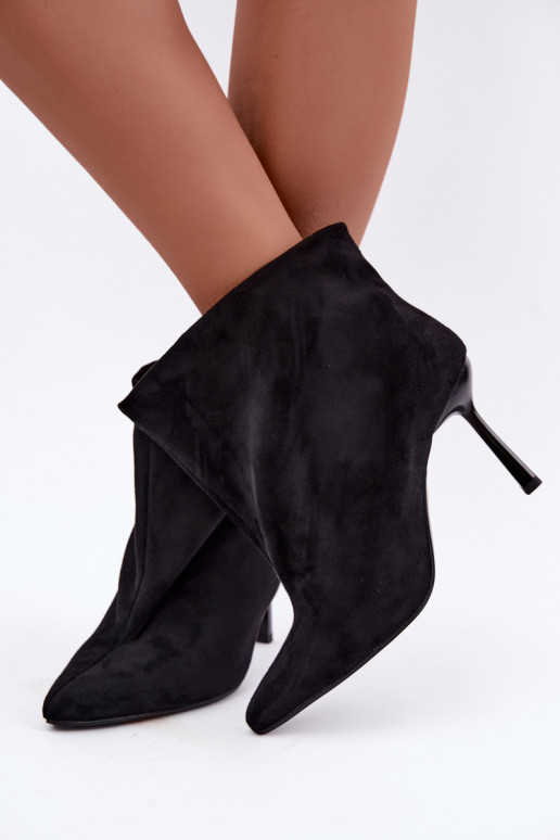 Slip-on ankle boots with thin heels in black Kamea