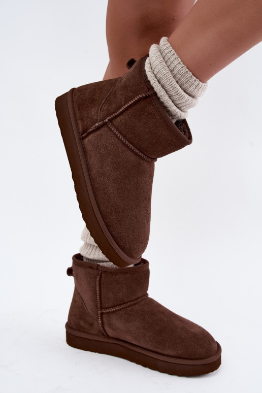 Warm snow boots made of faux suede with fur inside in burgundy color Amandine
