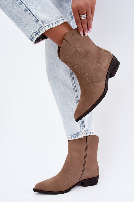 Sand-colored suede cowboy-style low-heeled boots Delsa