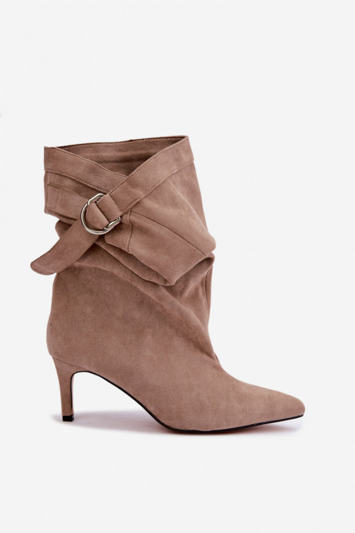 slip-on ankle boots with thin heels and straps in sand color Soreya