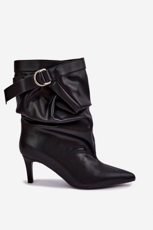 wsuwane botki na cienkich obcasach z paskami w kolorze czarnym Soreya