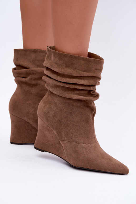 Wrinkled sand ankle boots with platform Thalene