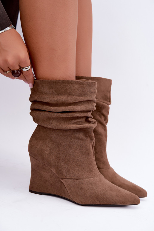 Wrinkled sand ankle boots with platform Thalene