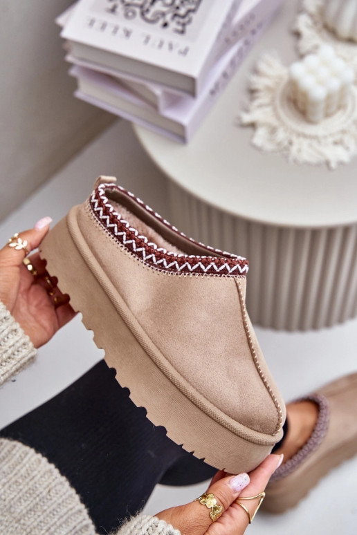 Sand women's low snow boots with embroidered rings on platform Įjungtarirya