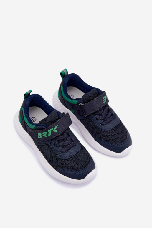 Buty sportowe dla chłopców Bartek 8700317 w ciemnoniebieskim kolorze