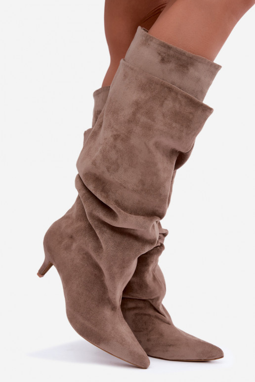 Warm knee-high boots with ruffles and heels in sand color Oriellea