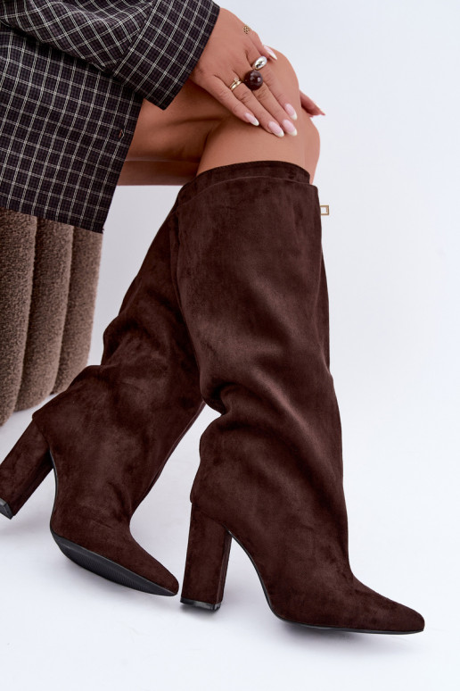 Warm knee-high boots with double shaft and heels in chocolate color made of suede Luminelle