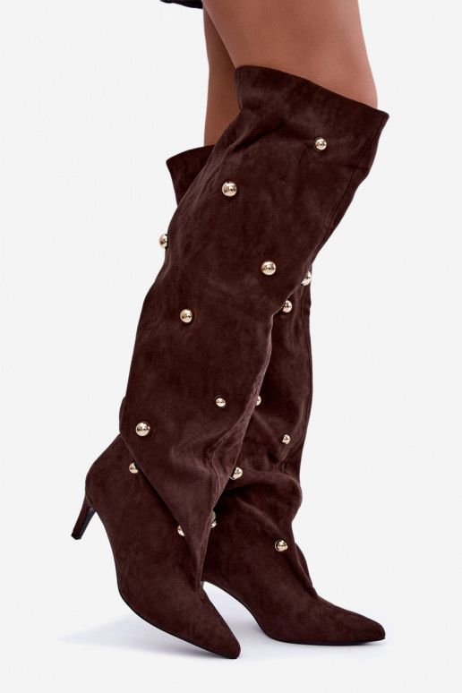 Slip-on knee-high boots with thin heels and ornate details in chocolate color Beladine