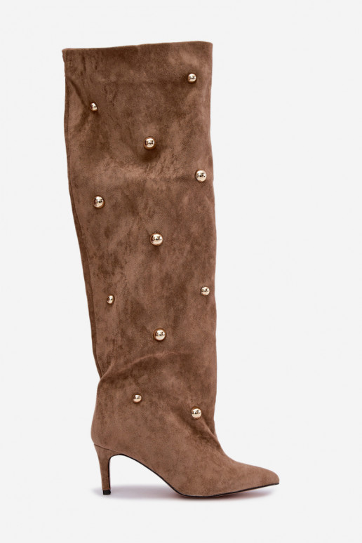 Slip-on knee-high boots with thin heels and ornate details in sand color Beladine