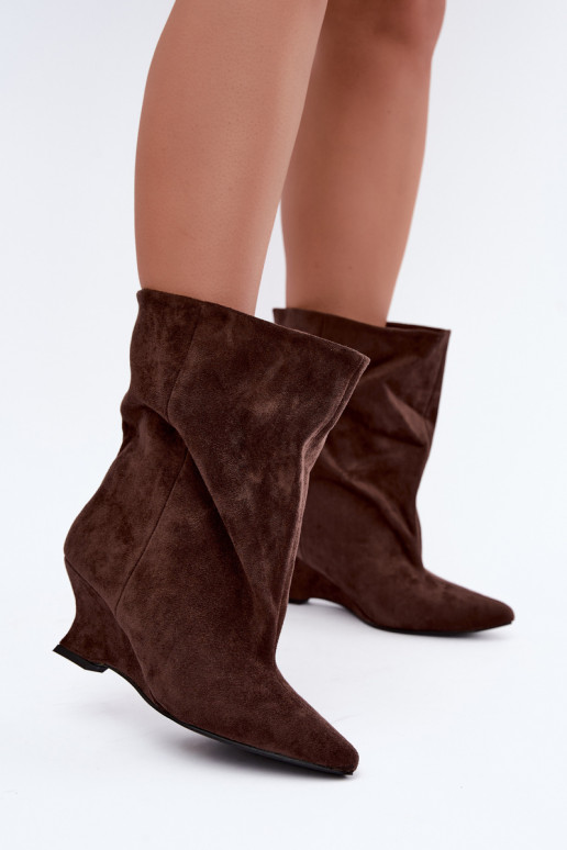 Slip-on ankle boots with platform in chocolate color Coralise