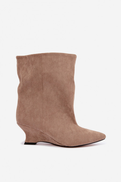 Slip-on ankle boots with platform in sand color Coralise