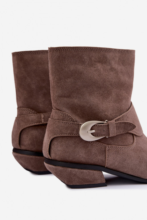 Insulated Serenelle cowboy-style ankle boots in faux suede in sand