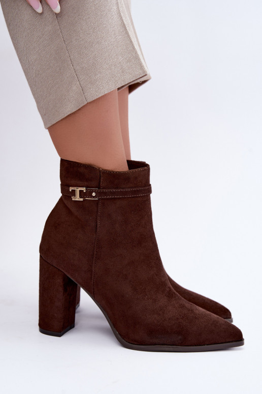 ankle boots with heels and decorative straps in chocolate color Preselle