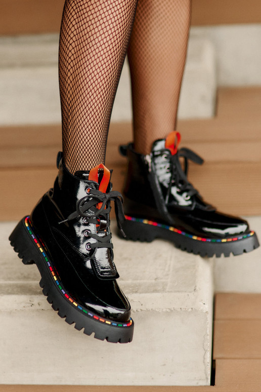 Leather ankle work boots with patent effect black Anafra