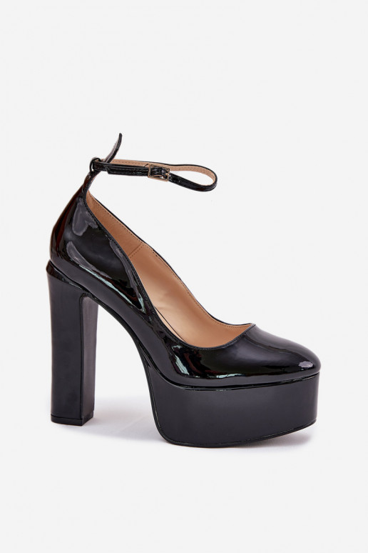 Black patent effect heels with platform Nianka