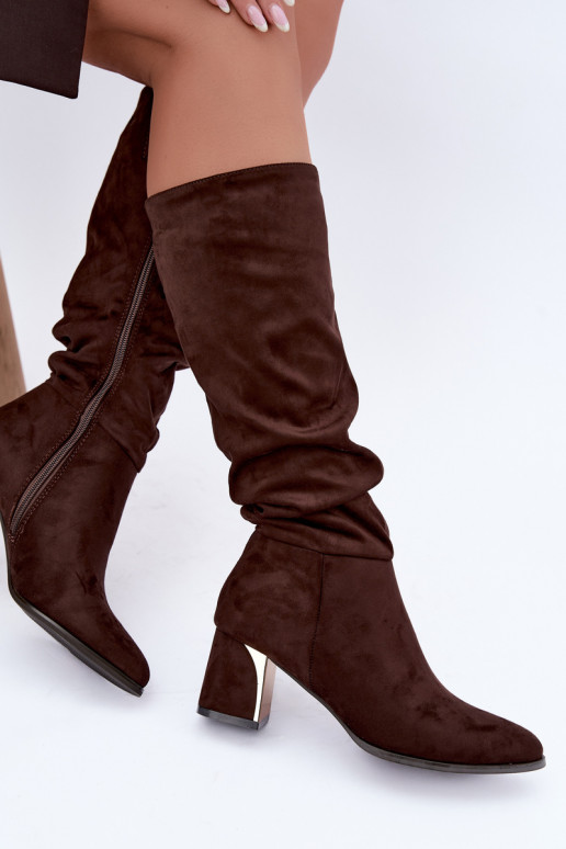 Warm wrinkled knee-high boots with heels in chocolate Ivenna