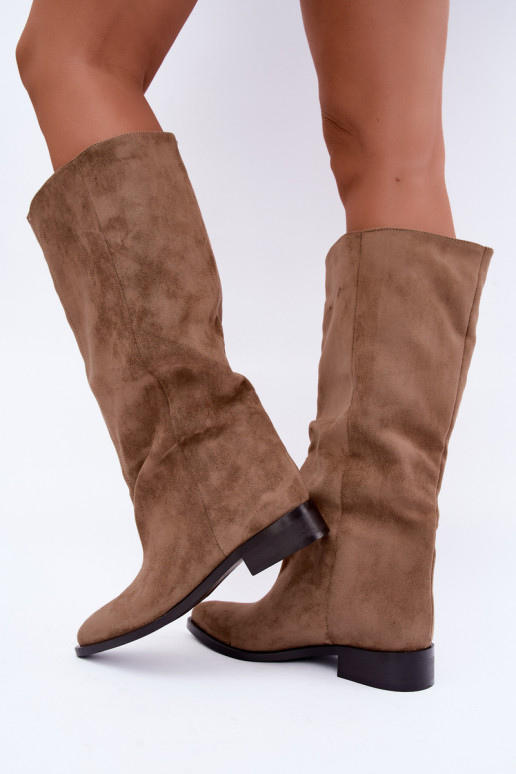 Slip-on knee-high boots with wide heels in sand Cadorine