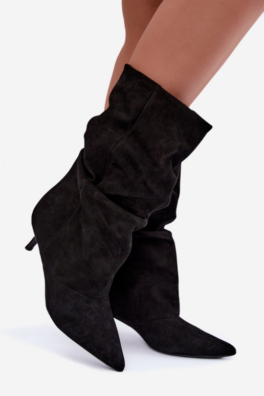 Wsuwane botki Slouchy z obcasami w czarnym kolorze Falisette