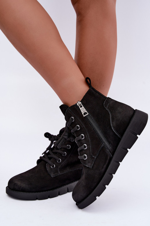 Laced insulated leather ankle boots black color Vinceza 67040