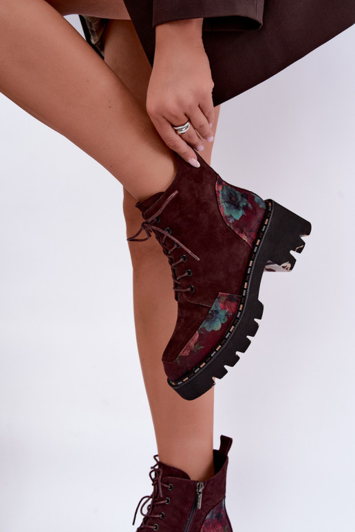 Suede insulated boots with laces and floral motifs burgundy color Artiker 59C0248