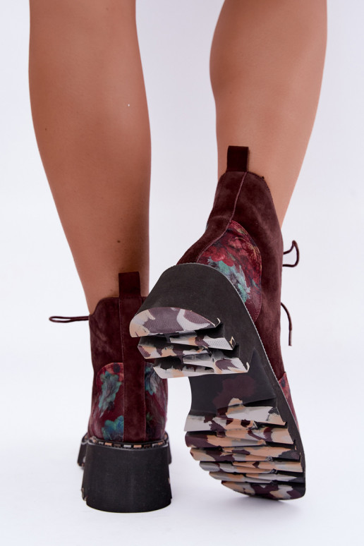 Suede insulated boots with laces and floral motifs burgundy color Artiker 59C0248